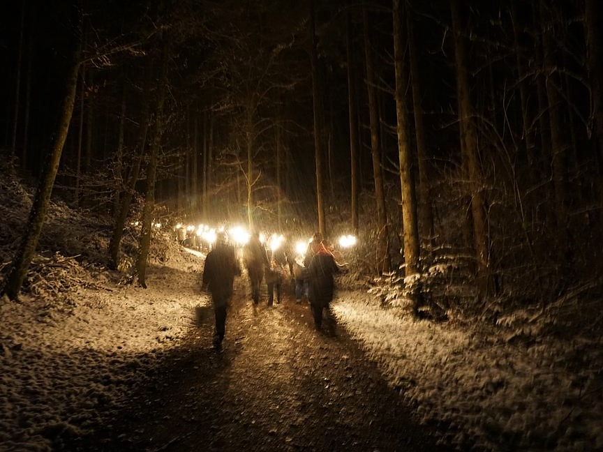 Fackelspaziergang im Dählhölzliwald inkl. Essen